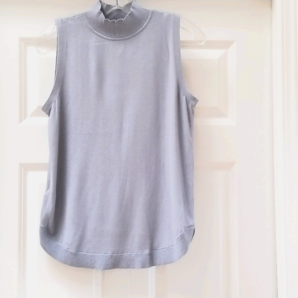 LOFT Gray Mock Neck Sleeveless Sweater